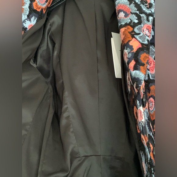 Theory Equestrian blazer in floral jacquard - Picture 11 of 15